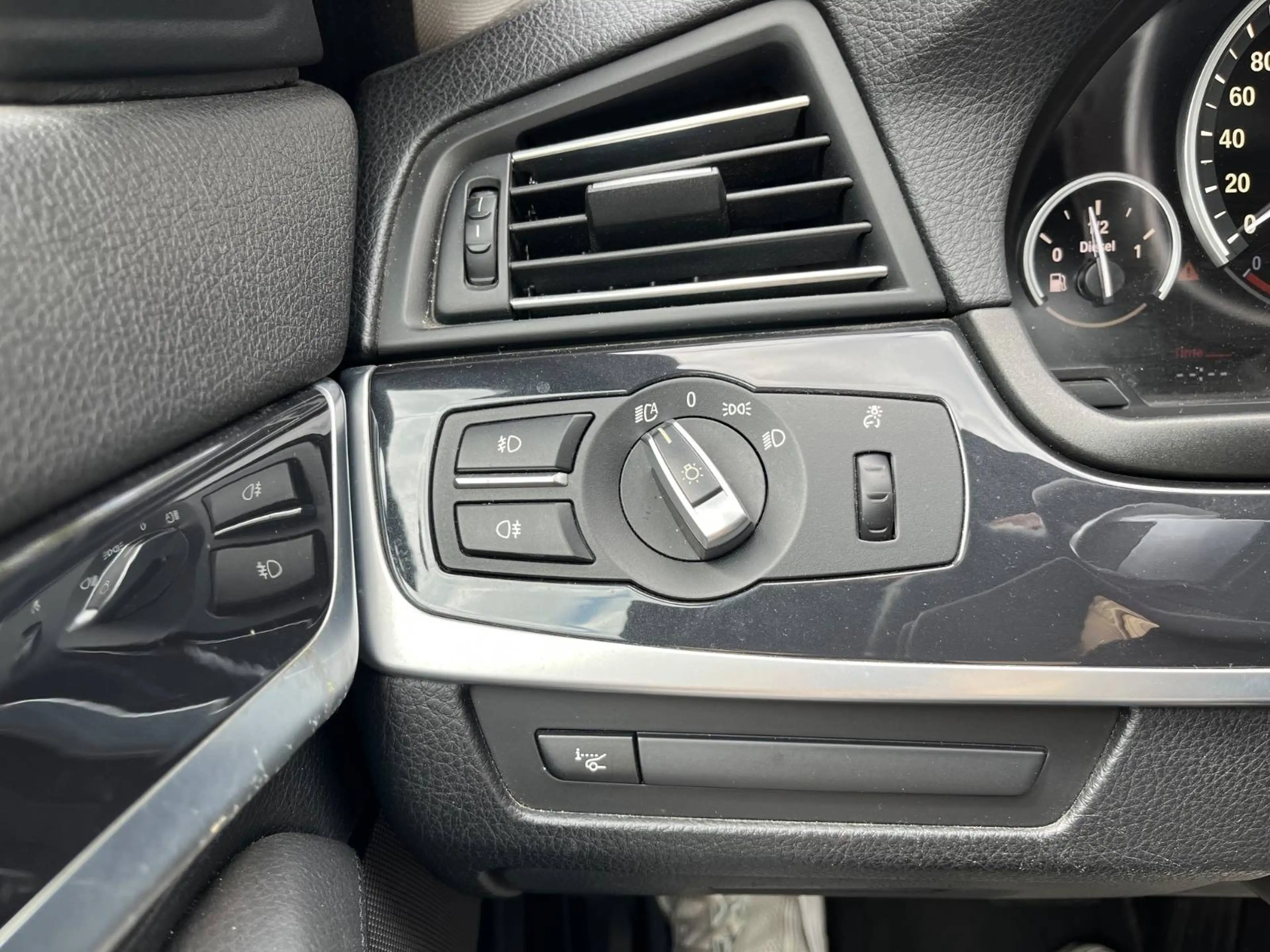 BMW 535 Gran Turismo 535 dXA — photo 13