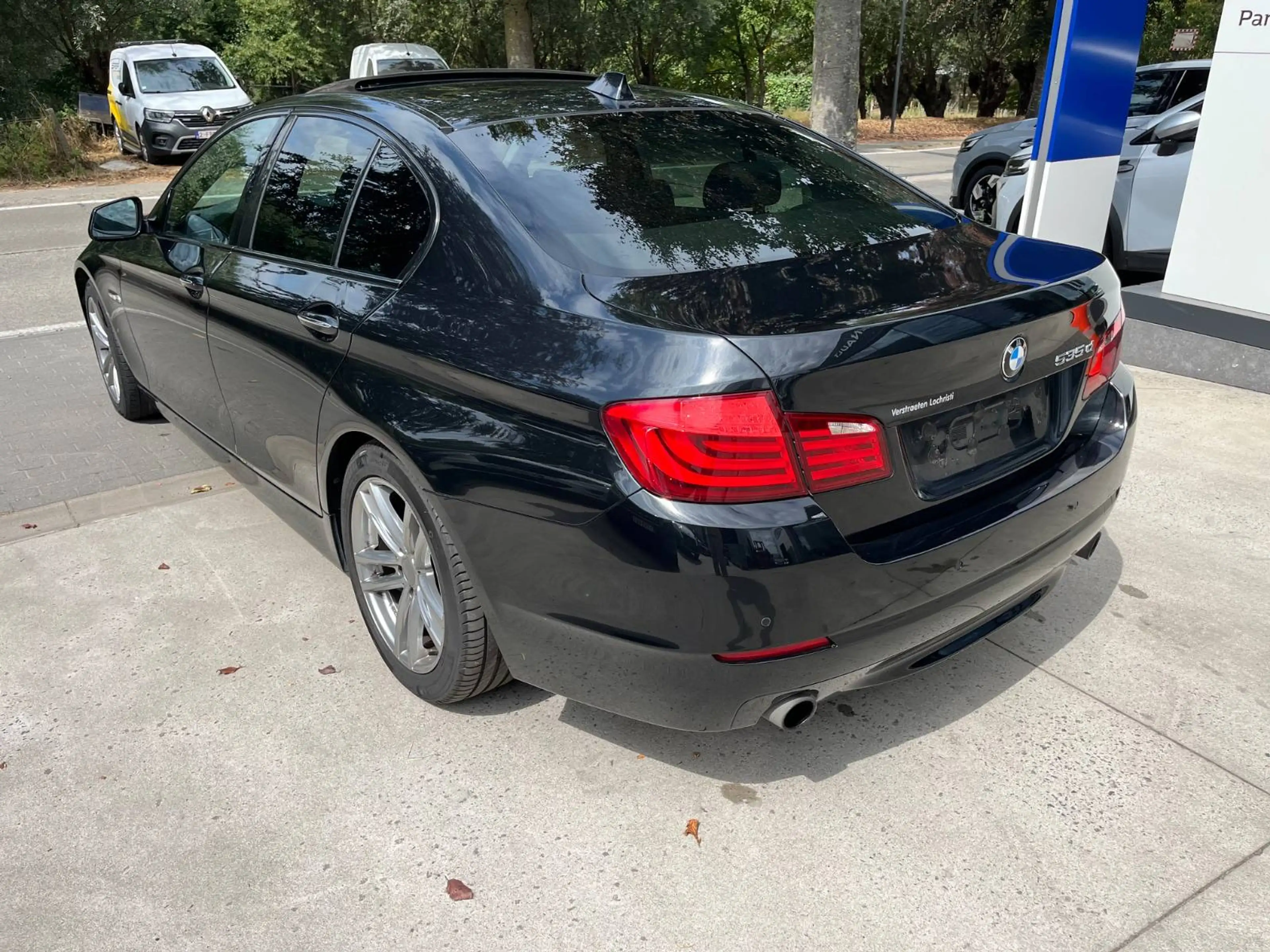 BMW 535 Gran Turismo 535 dXA — photo 4