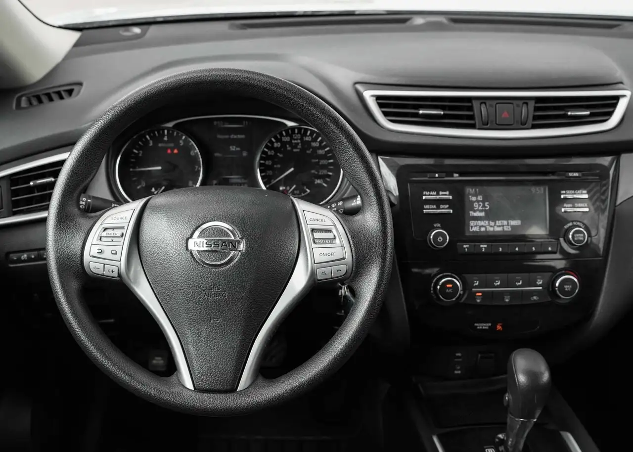 Nissan Rogue снимка Nissan Rogue