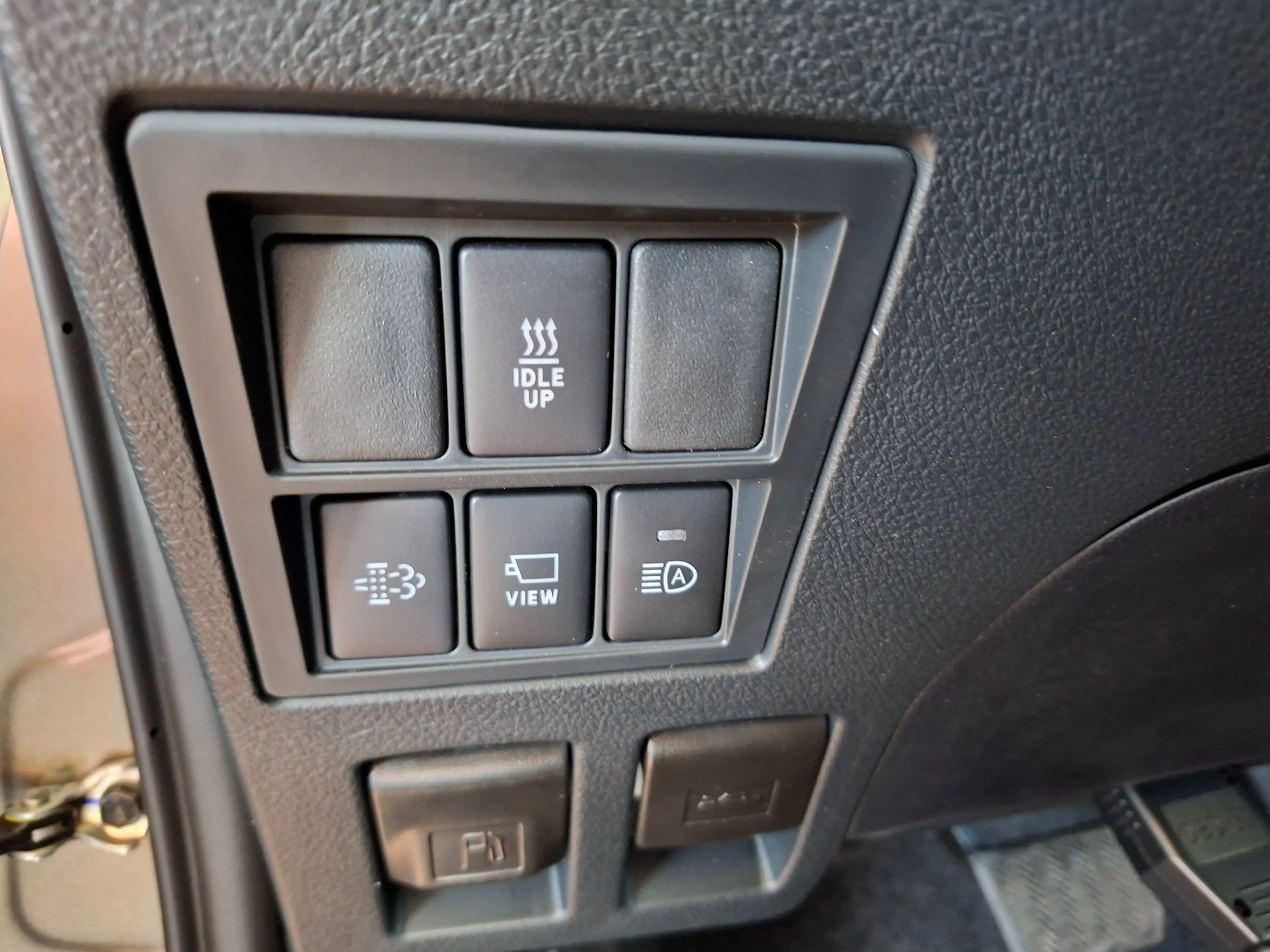Toyota Hilux Hilux DK Invincible 4WD 2,8 D-4D Aut. Invincible — photo 12