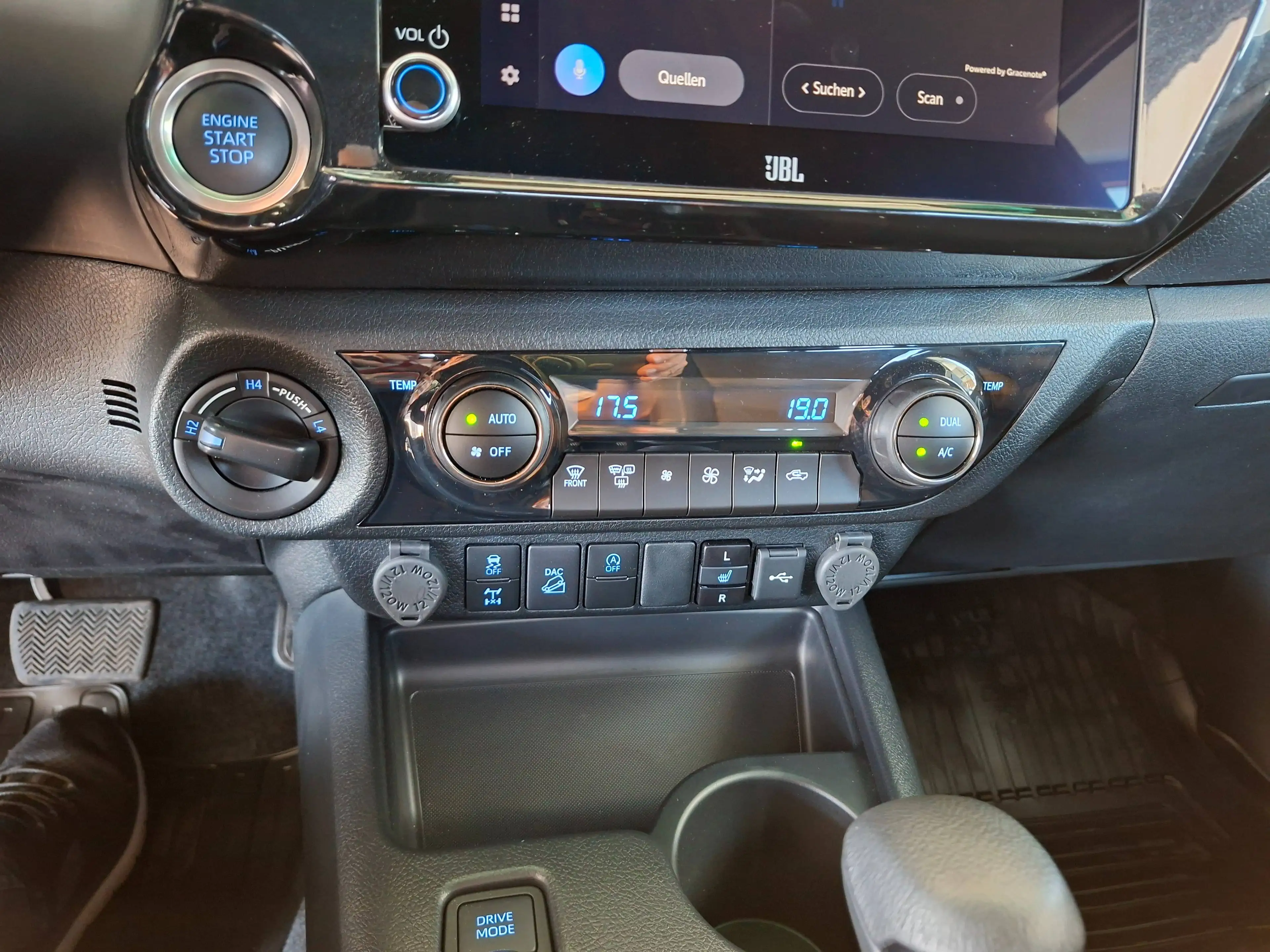 Toyota Hilux Hilux DK Invincible 4WD 2,8 D-4D Aut. Invincible — photo 9