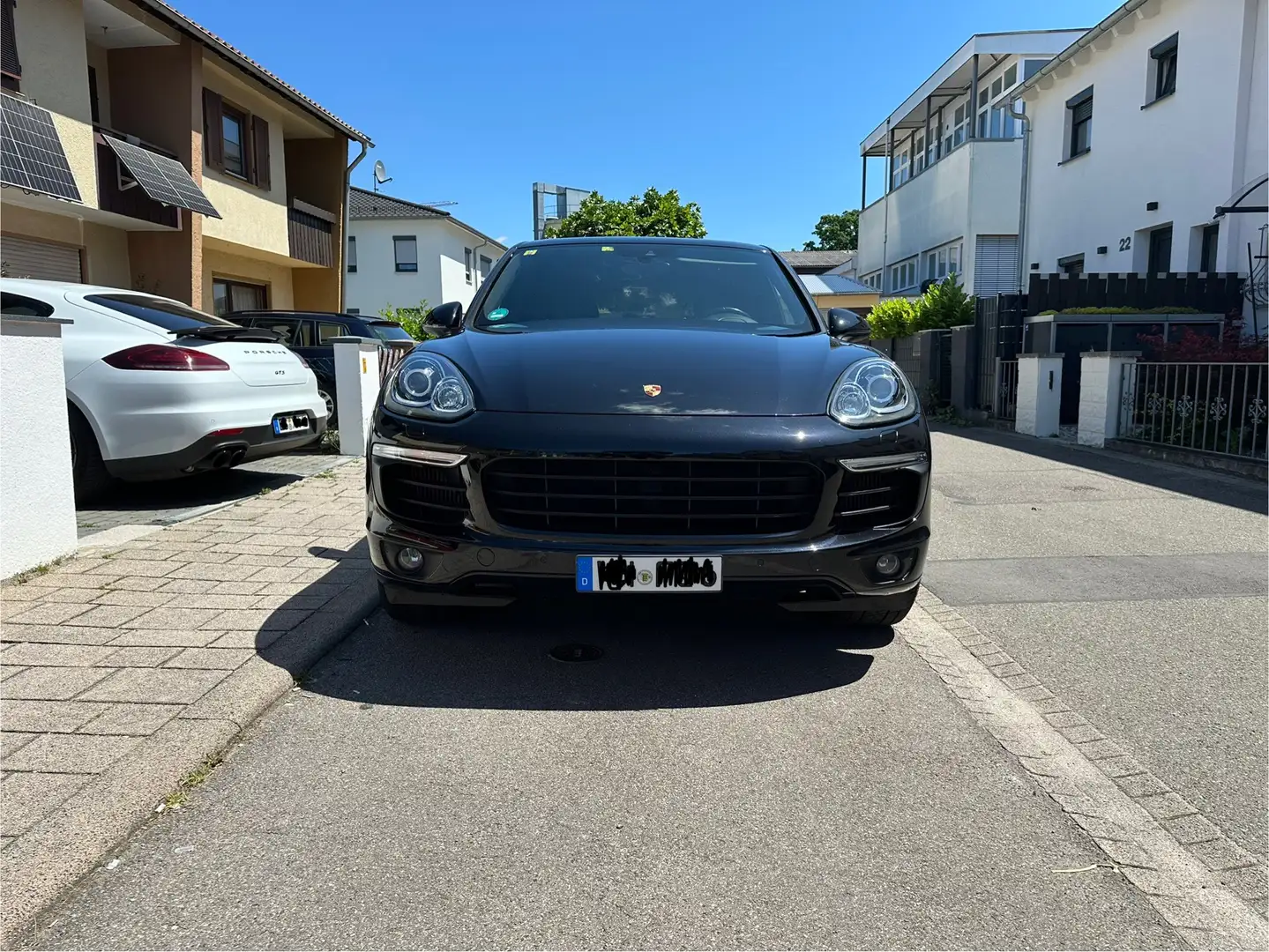 Porsche Cayenne S - 1