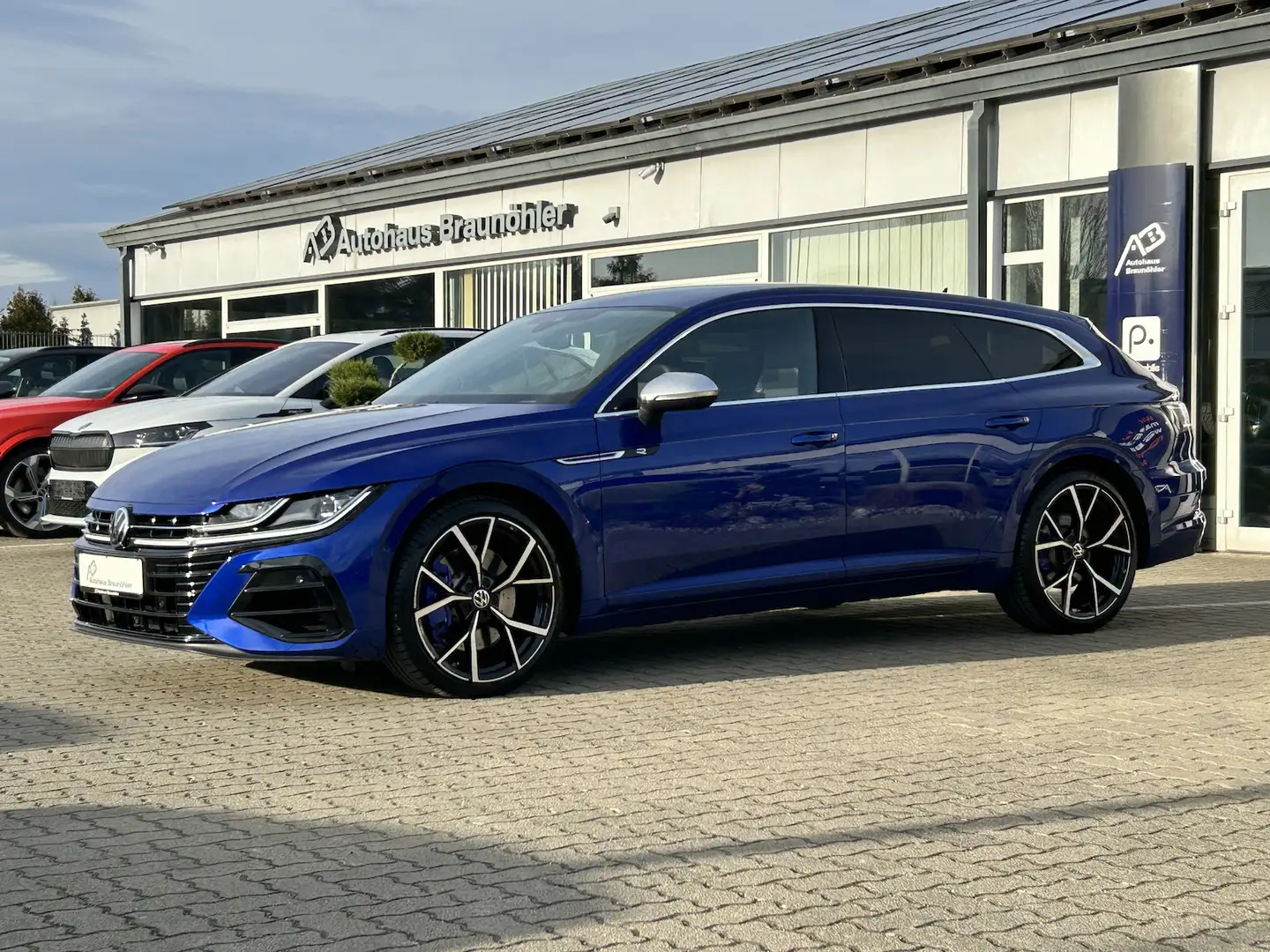 Volkswagen Arteon Shooting Brake R 4Motion*Leder*DCC*IQ*360* Bleu - 2
