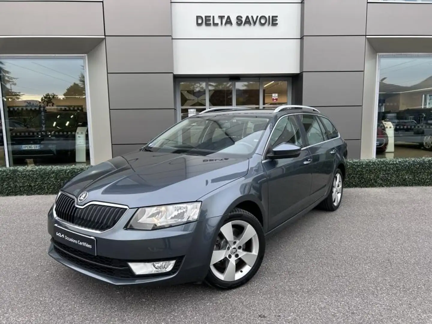 Skoda Octavia 1.8 TSI 180ch Style DSG7 Grau - 1