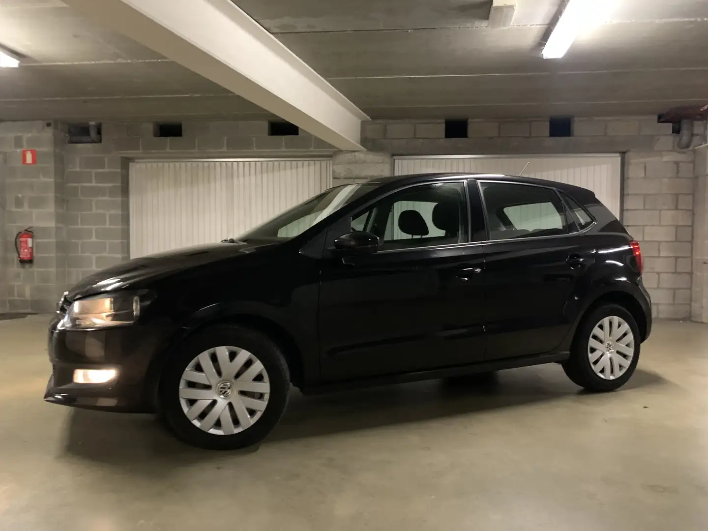 Volkswagen Polo 1.4 Highline Zwart - 1