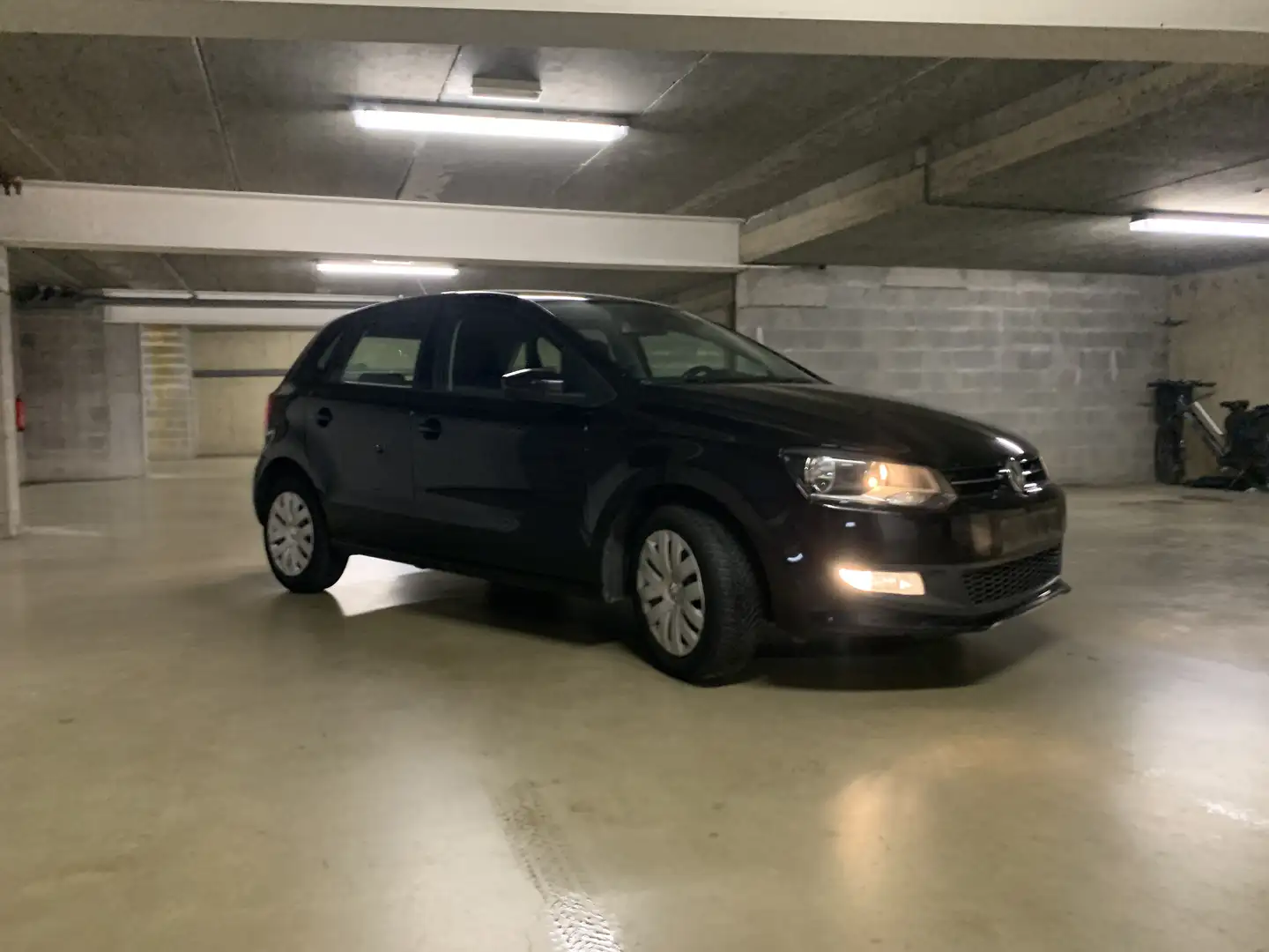 Volkswagen Polo 1.4 Highline Zwart - 2