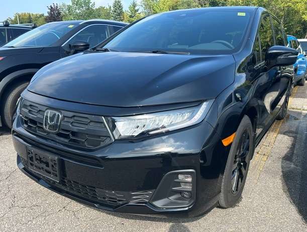 2026 Honda Odyssey Sport-L Auto/CLEAN CARFAX/NEW CONDITION/LOW KM