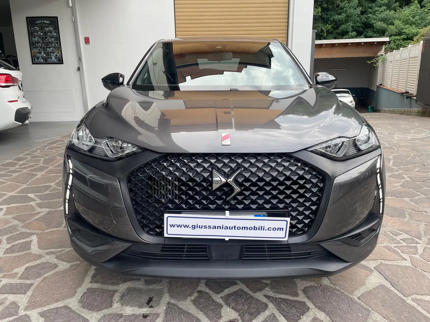 DS Automobiles DS 3 Crossback 1.2 puretech Performance Line 130cv auto STUPENDA Grigio - 2