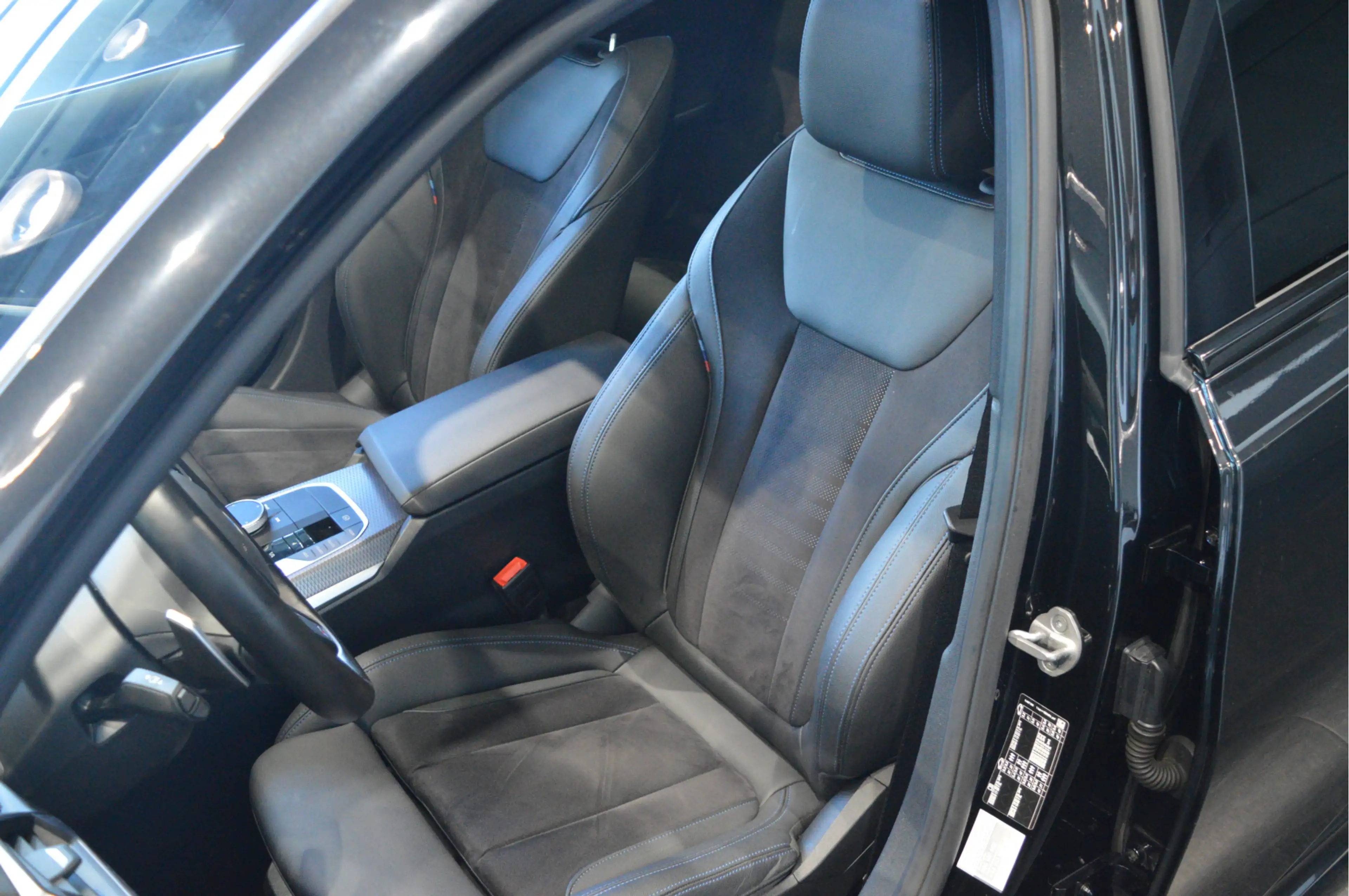 BMW 320 3-serie Touring 320d M-SPORT pano camera led 18 in — photo 14