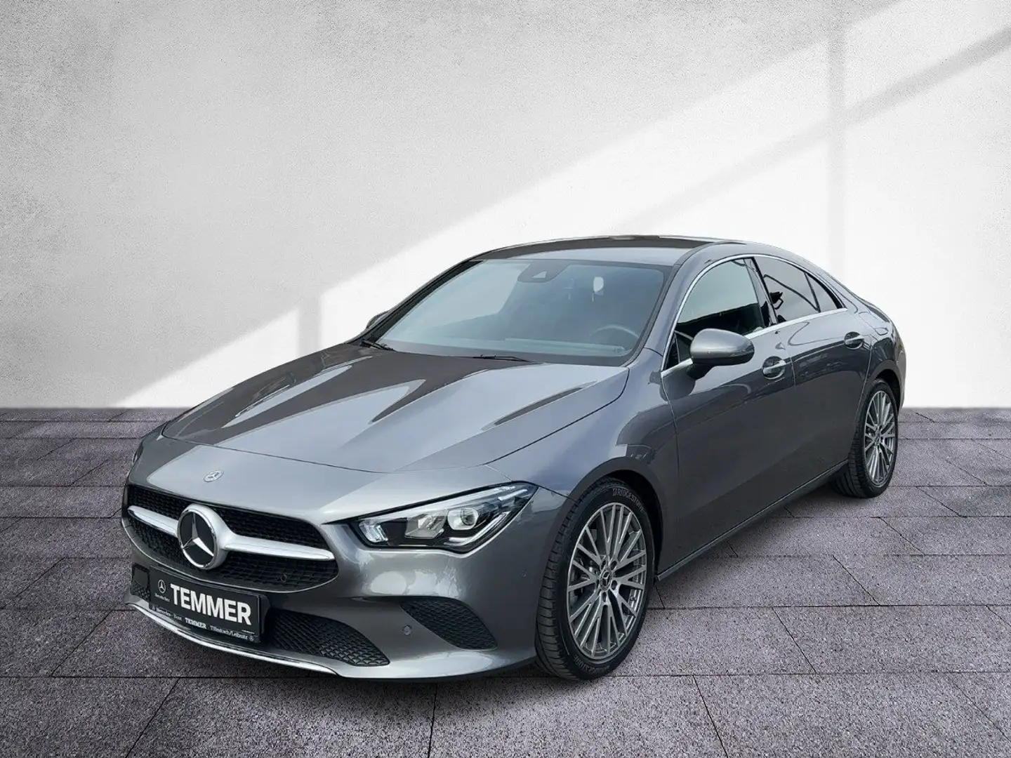 Mercedes-Benz CLA 200 d Coupé Progressive LED RKam Navi Shz Grau - 2