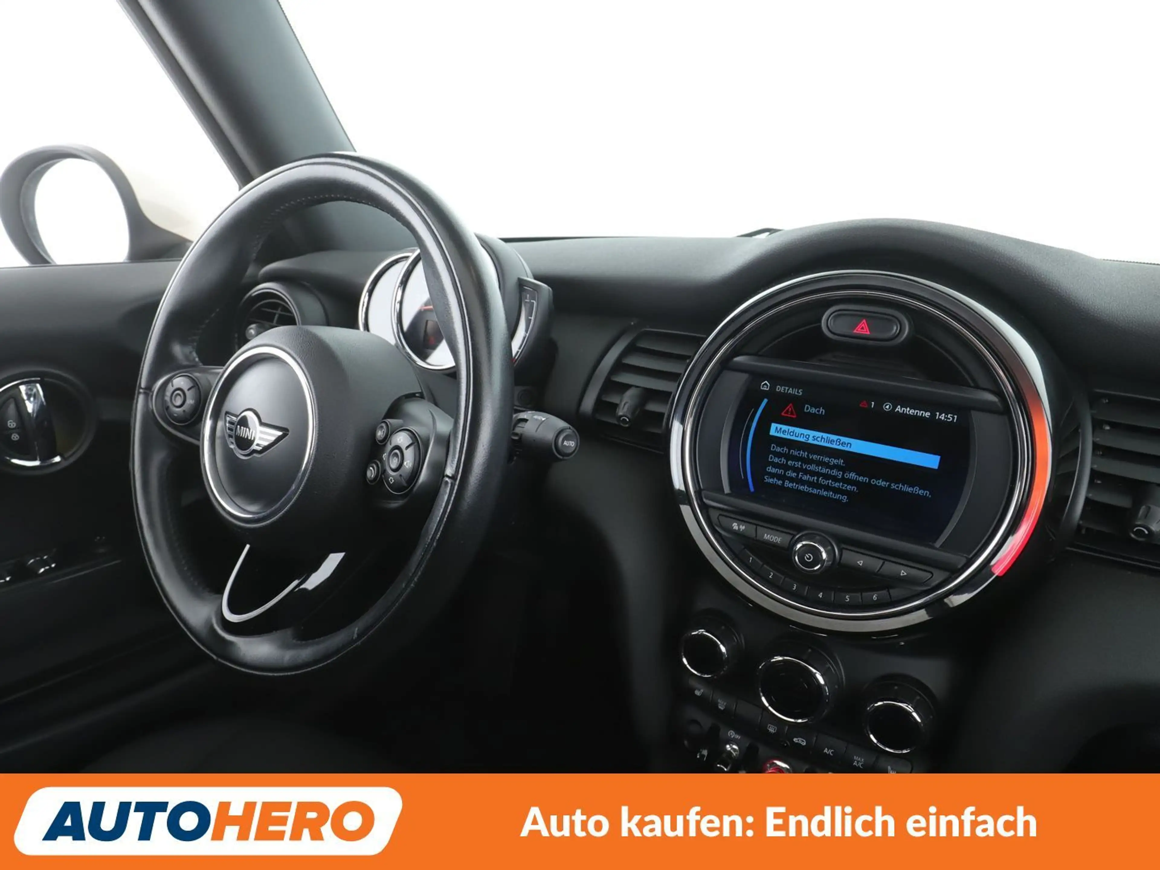 MINI One Cabrio One *TEMPO*PDC*SHZ* — photo 13