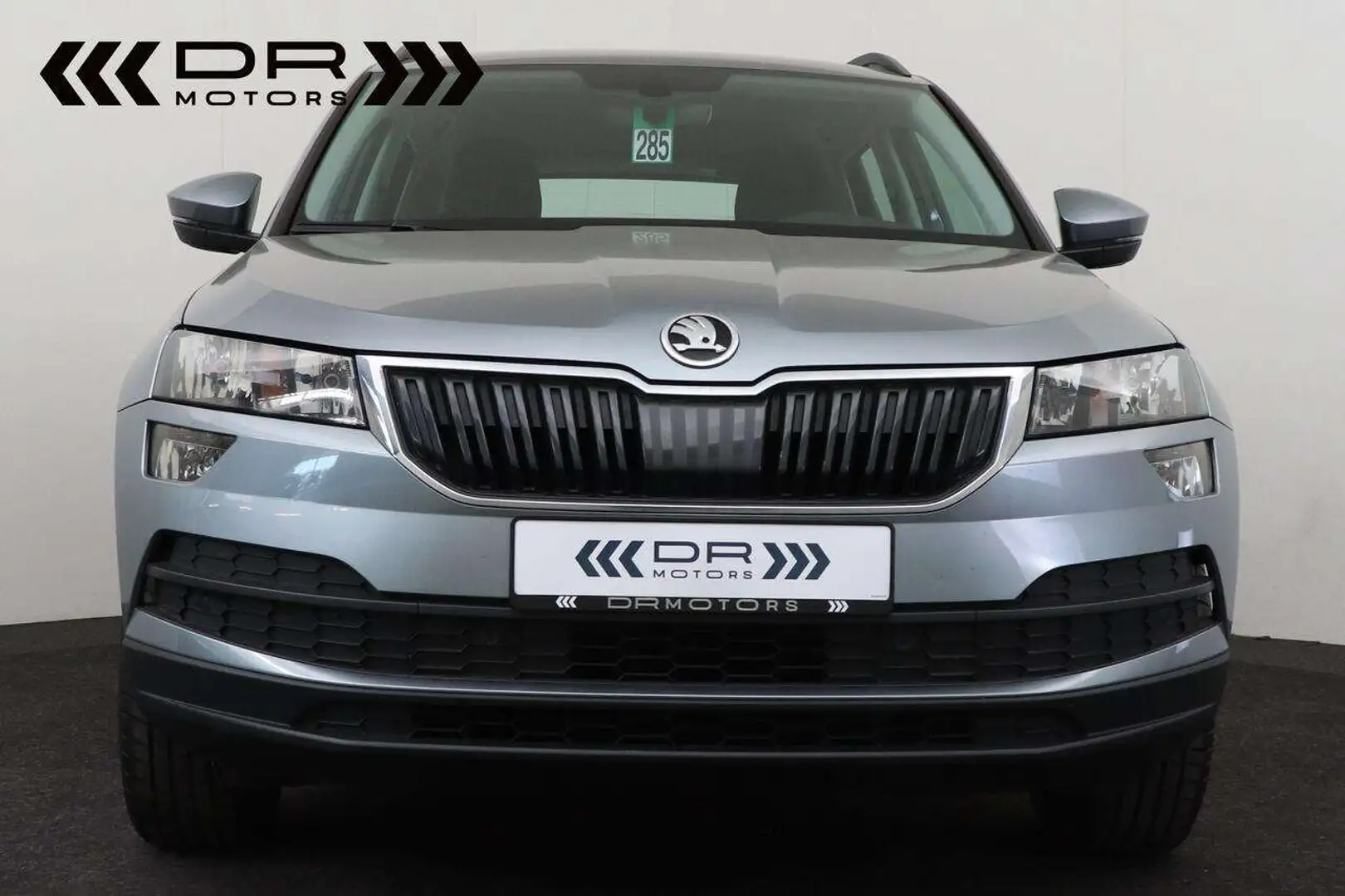 Skoda Karoq 1.0 TSI AMBITION - NAVI - DAB - APPLE CARPLAY/A... Gris - 2