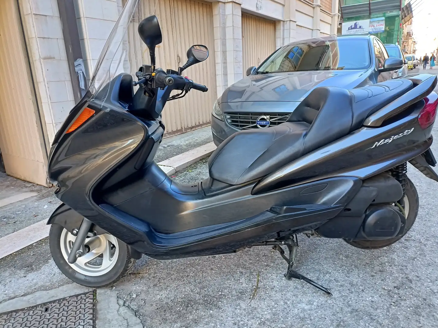 Yamaha Majesty 250 Marrón - 1