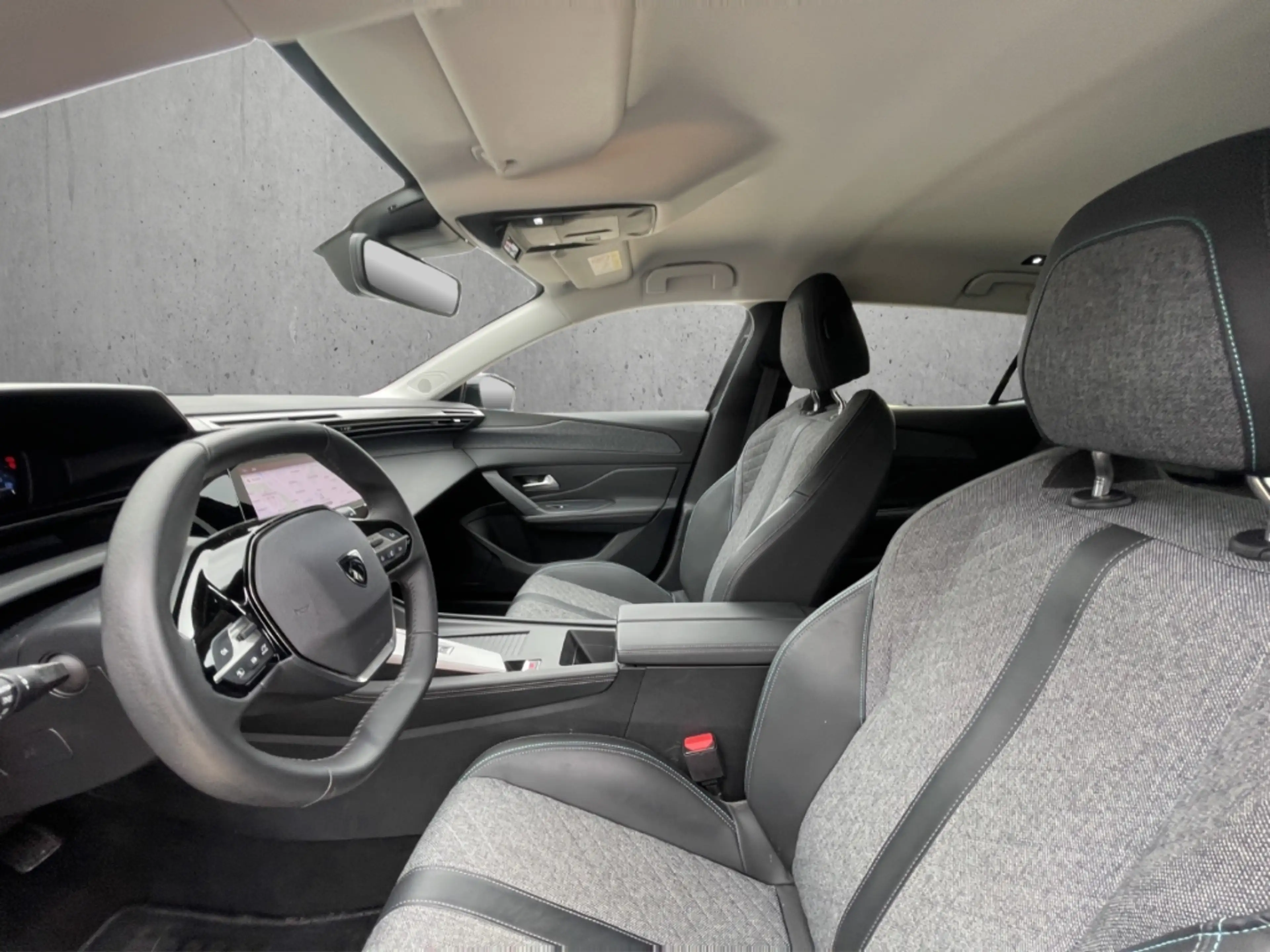 Peugeot 408 Allure PT 130 EAT8 Kamera LED ACC CarPlay — photo 9