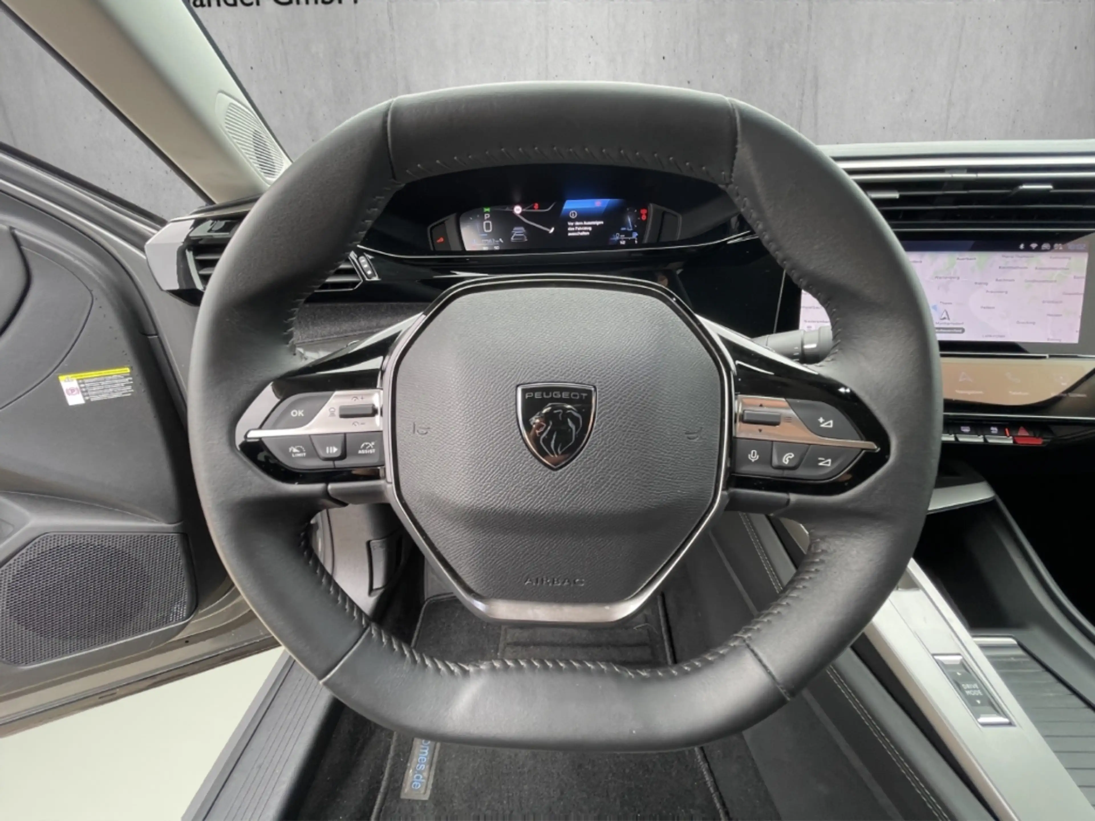 Peugeot 408 Allure PT 130 EAT8 Kamera LED ACC CarPlay — photo 10