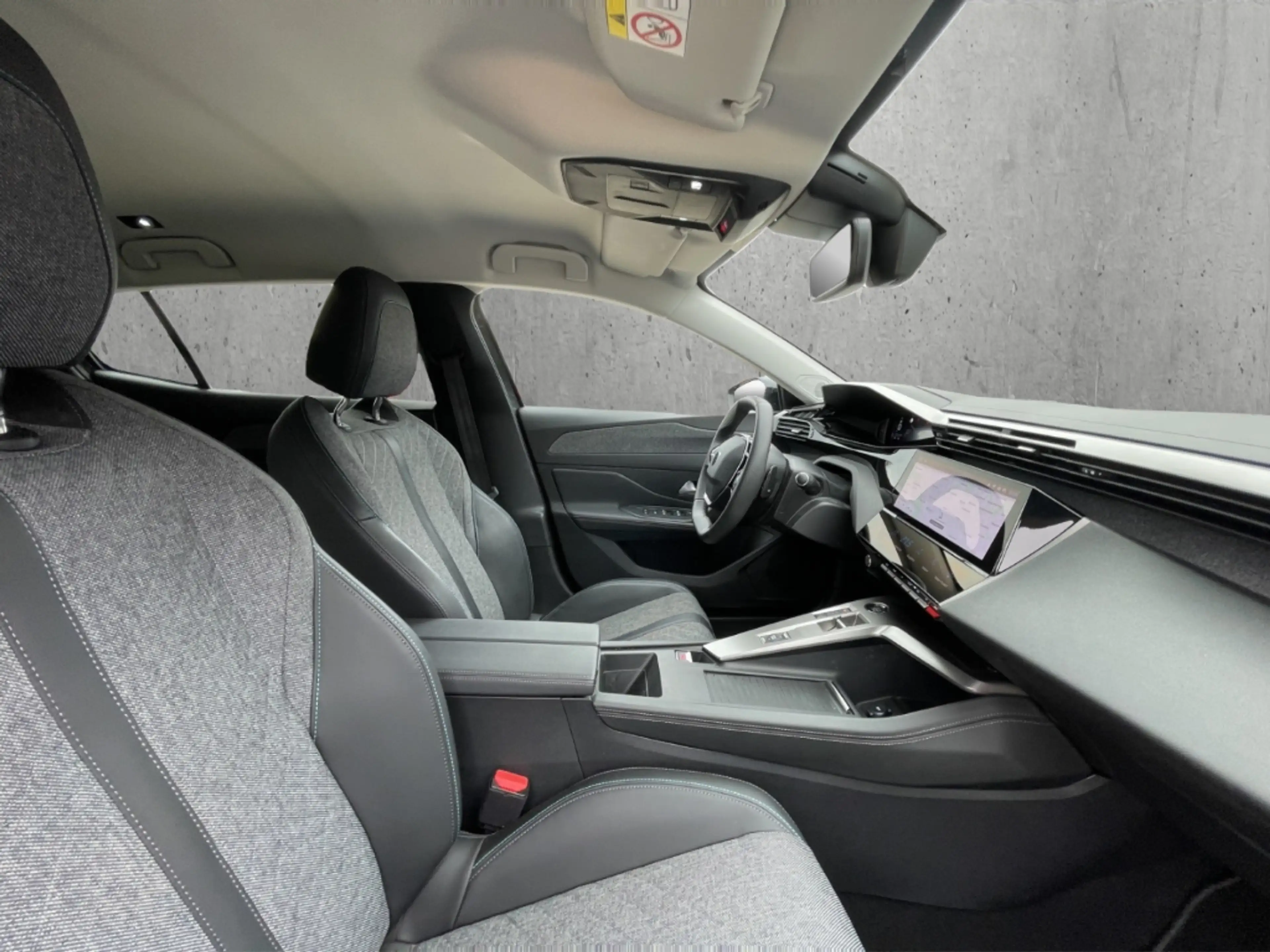 Peugeot 408 Allure PT 130 EAT8 Kamera LED ACC CarPlay — photo 13