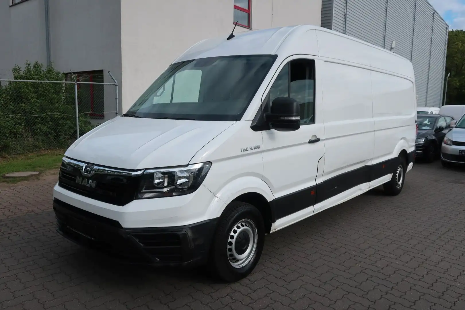 MAN TGE 3.100 Maxi Blanco - 1