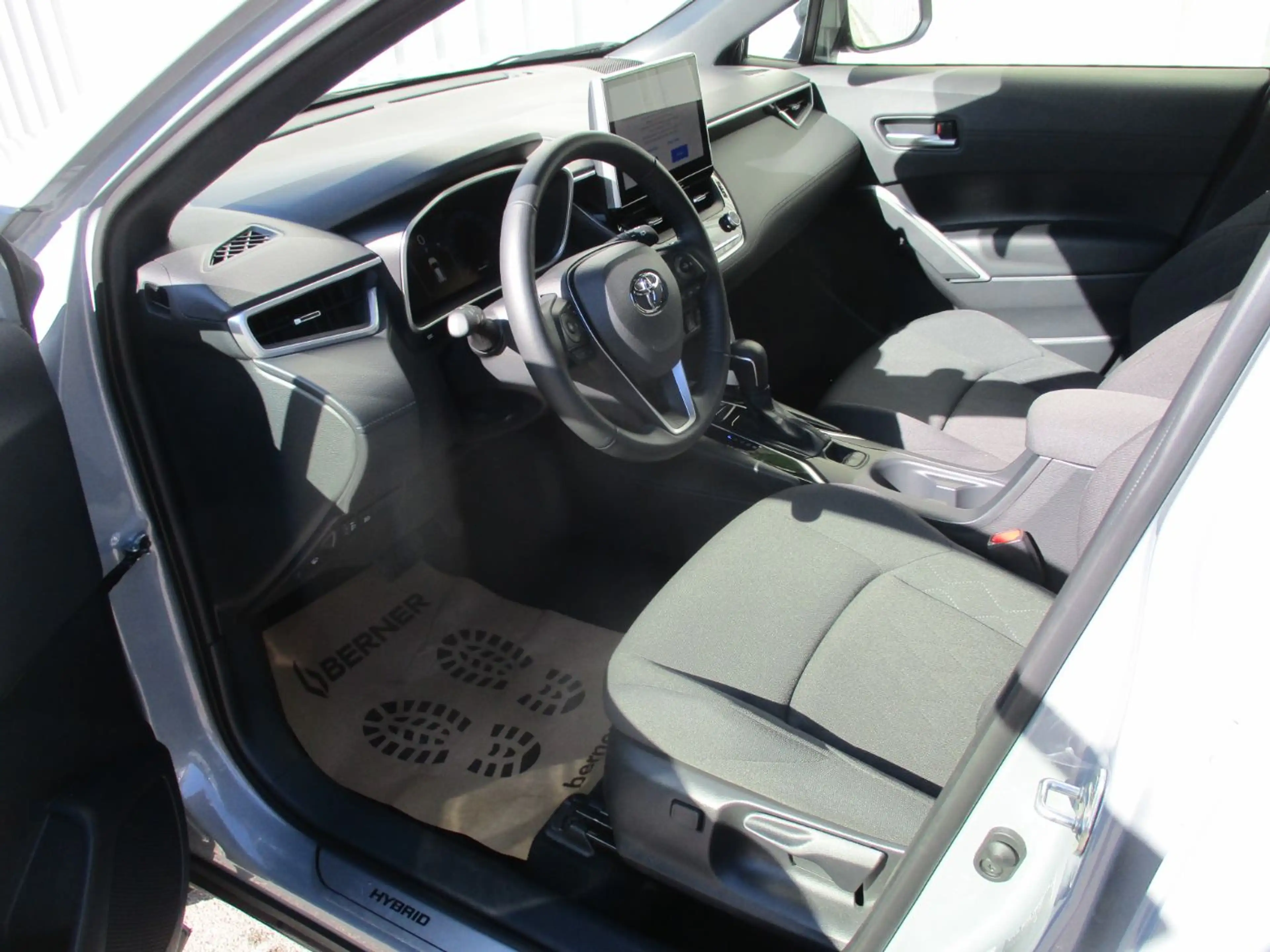 Toyota Corolla Cross 1.8 FWD Active Drive ACC+LED+Navi — photo 8
