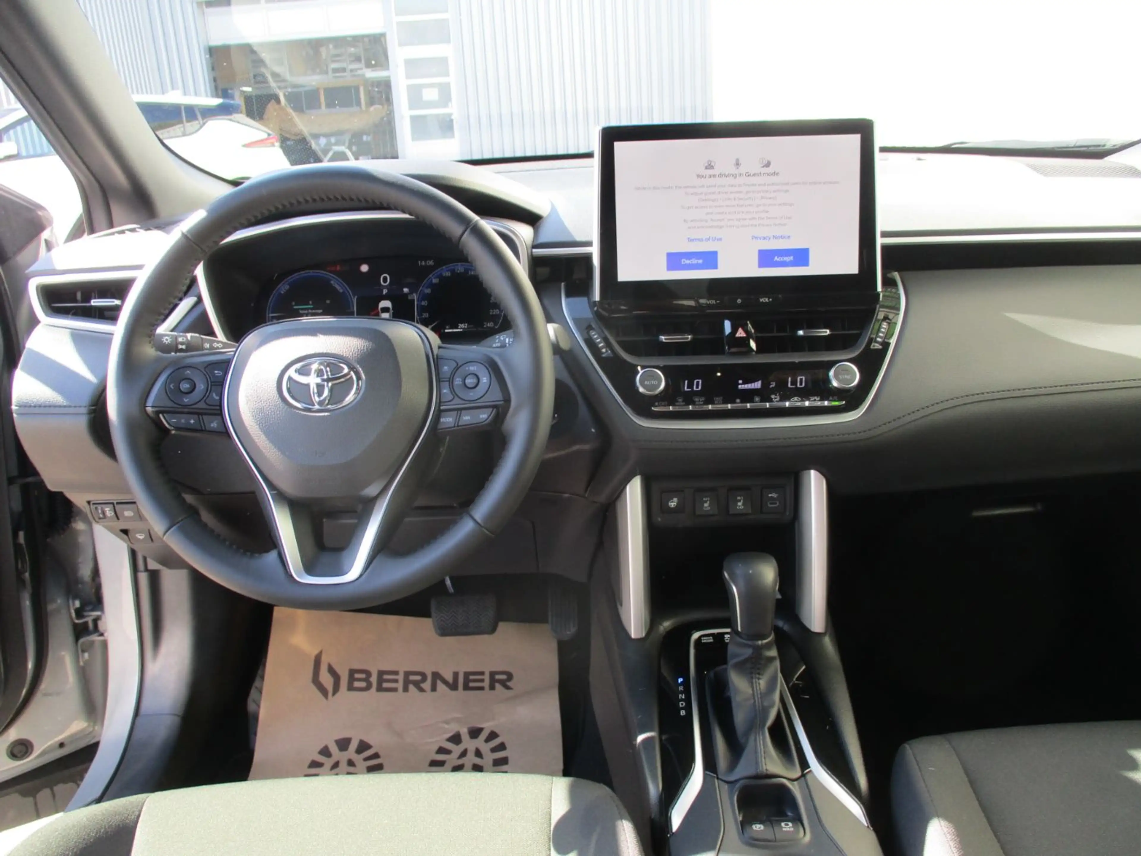 Toyota Corolla Cross 1.8 FWD Active Drive ACC+LED+Navi — photo 11