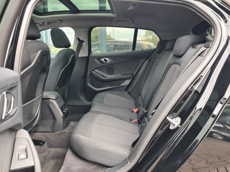 BMW 120 d Advantage - LC PRO - LED - PANO - CAM — photo 14