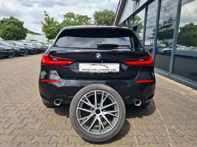 BMW 120 d Advantage - LC PRO - LED - PANO - CAM — photo 7