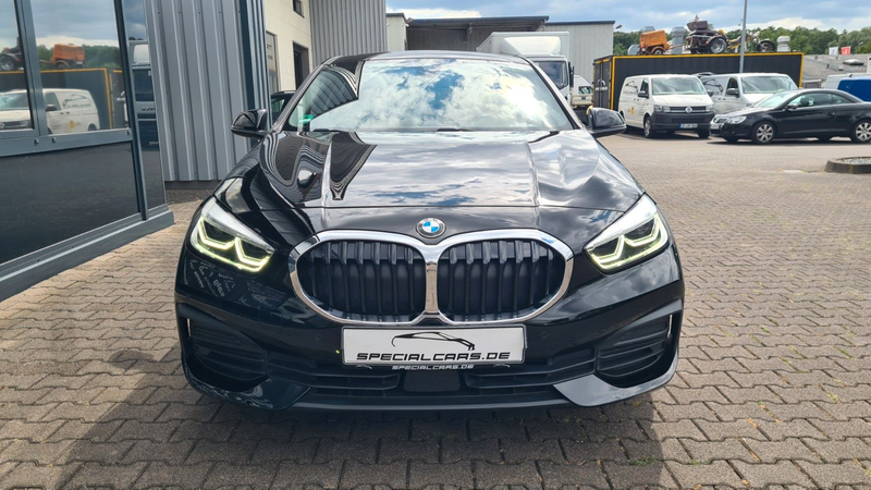 BMW 120 d Advantage - LC PRO - LED - PANO - CAM — photo 2