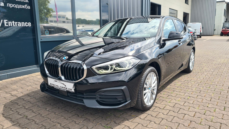 BMW 120 d Advantage - LC PRO - LED - PANO - CAM — photo 3