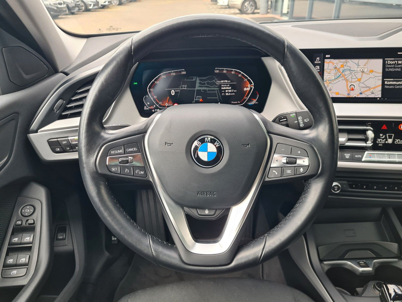 BMW 120 d Advantage - LC PRO - LED - PANO - CAM — photo 12