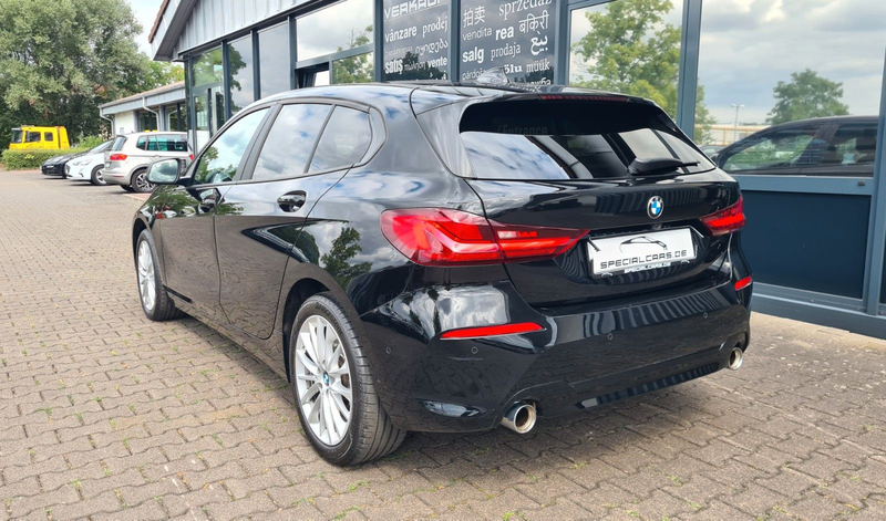 BMW 120 d Advantage - LC PRO - LED - PANO - CAM — photo 5