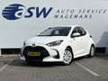 Toyota Yaris 1.5 Hybrid Active | Trekhaak | Camera | Navi | Car White - thumbnail 1