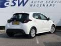 Toyota Yaris 1.5 Hybrid Active | Trekhaak | Camera | Navi | Car White - thumbnail 2