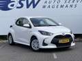 Toyota Yaris 1.5 Hybrid Active | Trekhaak | Camera | Navi | Car White - thumbnail 3