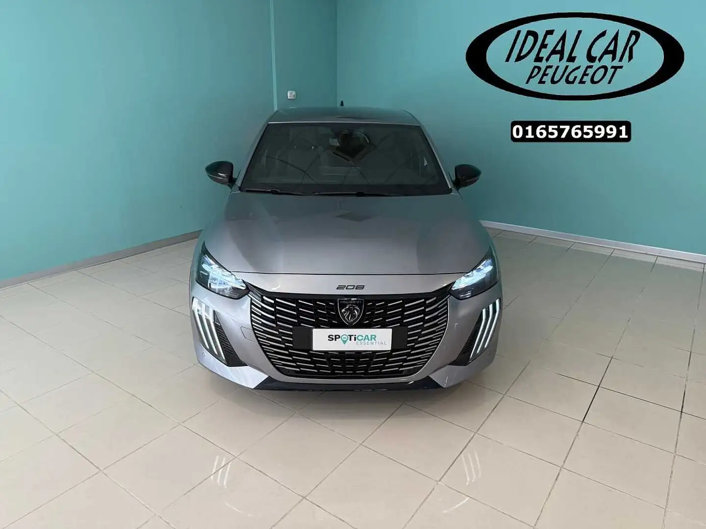 Peugeot 208 2ª serie Hybrid 136 e-DCS6 GT Gris - 1