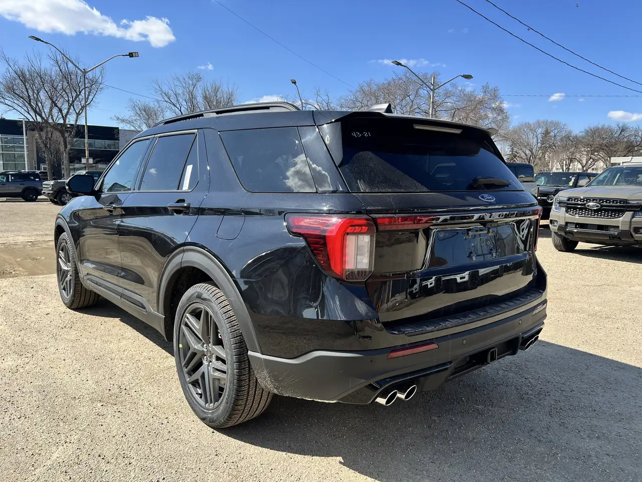 Ford Explorer снимка Ford Explorer