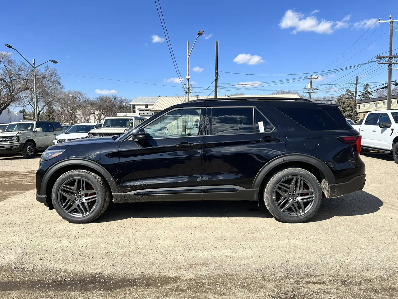 Ford Explorer снимка Ford Explorer