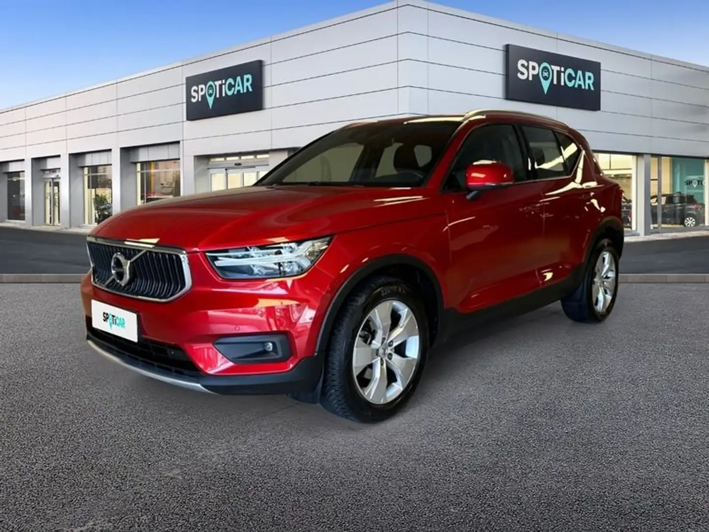 Volvo XC40 T3 Geartronic Momentum Rosso - 1