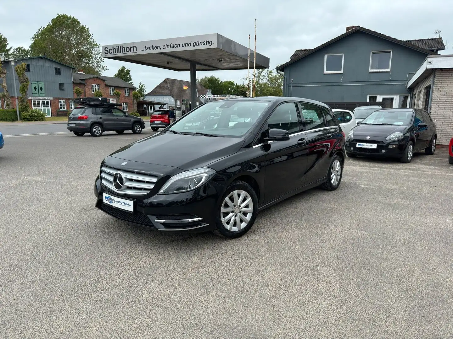 Mercedes-Benz B 220 B -Klasse B 220 4Matic KLIMA/LEDER/KAMERA Black - 1