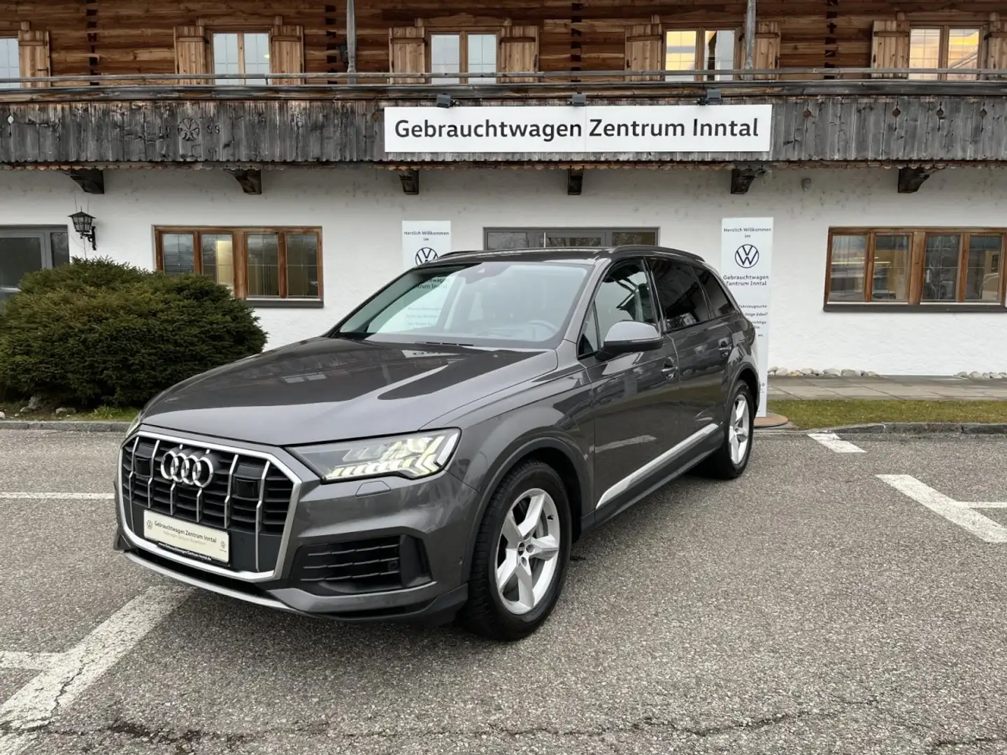 Audi Q7 55 TFSI e quattro tiptronic (AHK+LED+Kamera) Grau - 2