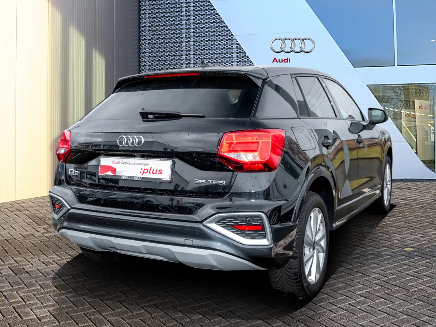 Audi Q2 35 TFSI S tronic /LED/Navi+/Virtual/Kamera Schwarz - 2