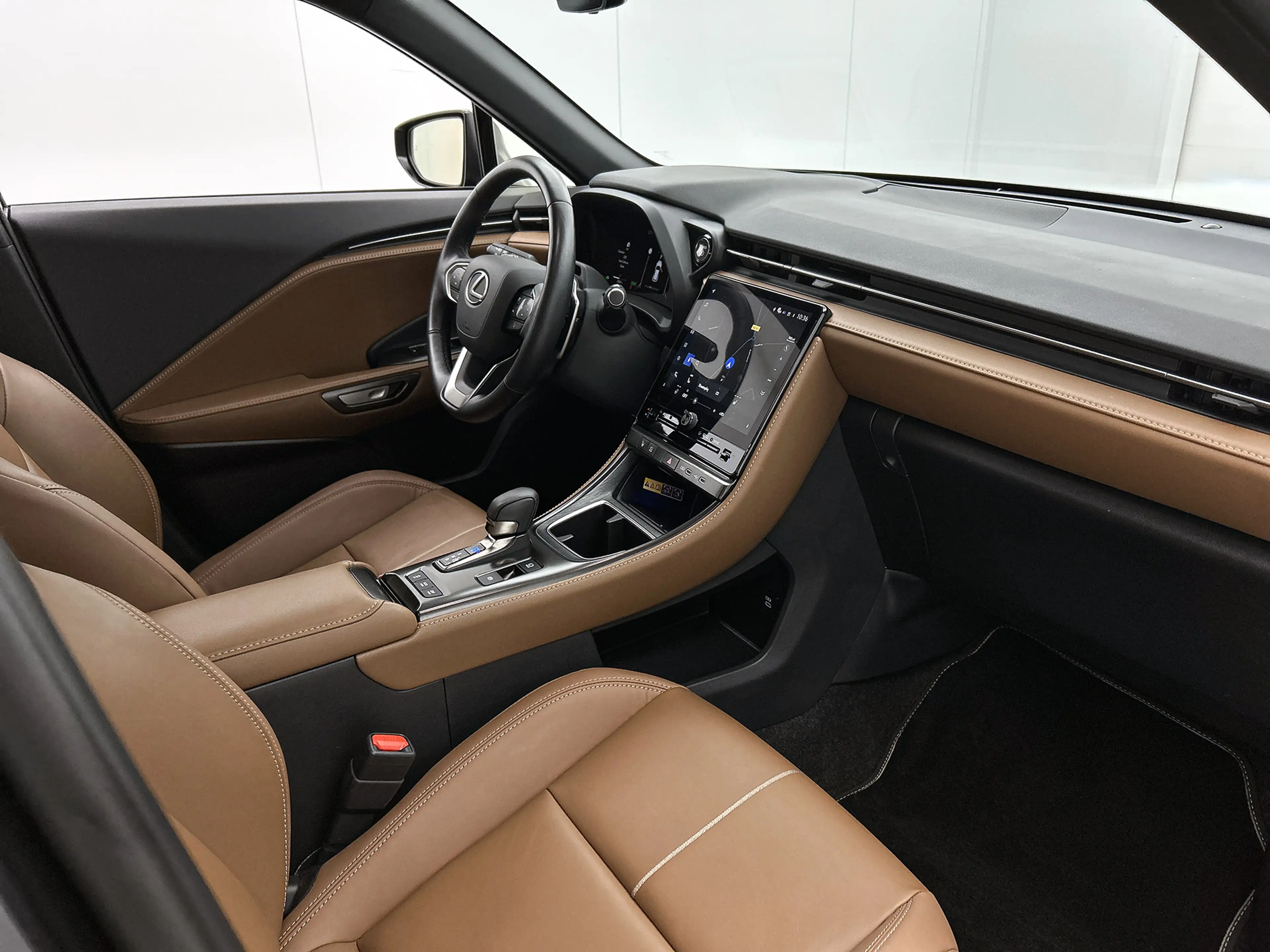 Lexus LBX Relax 2WD Advanced Pack | BTW voertuig | Mark Levi — photo 6