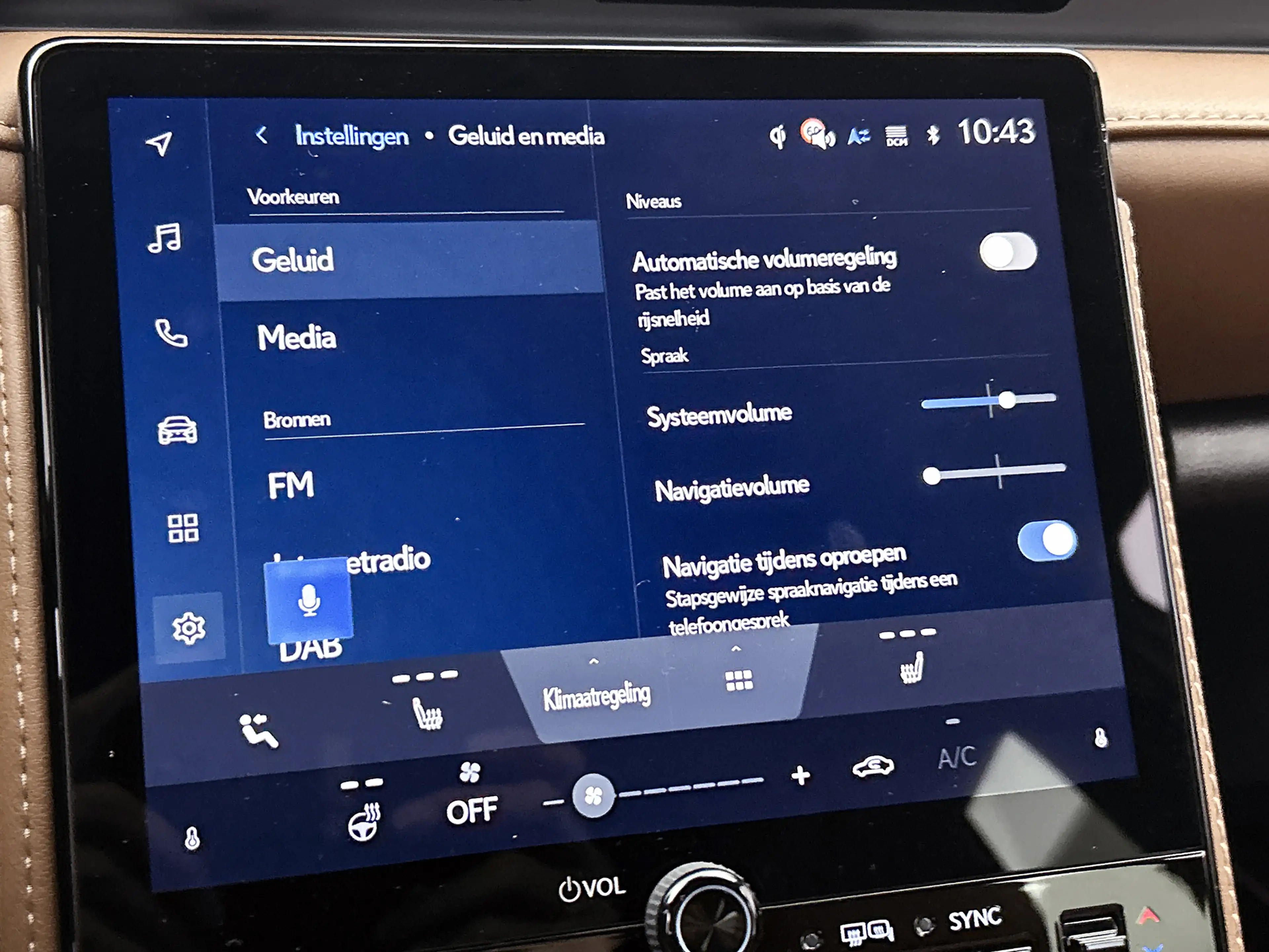 Lexus LBX Relax 2WD Advanced Pack | BTW voertuig | Mark Levi — photo 11