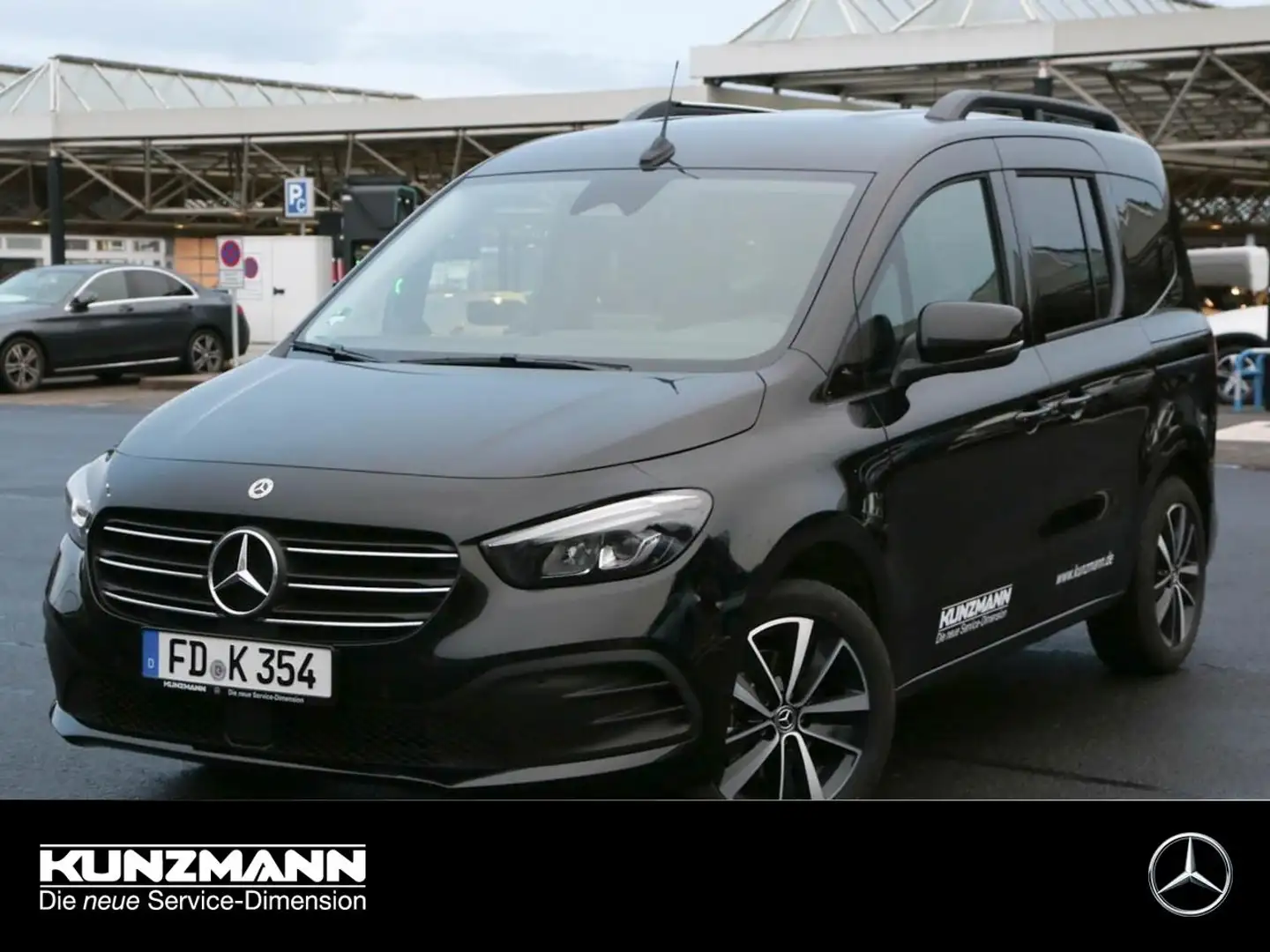 Mercedes-Benz T-Class T 180 d MBUX Navi Park-Assist Kamera Spiegel-P Negru - 1
