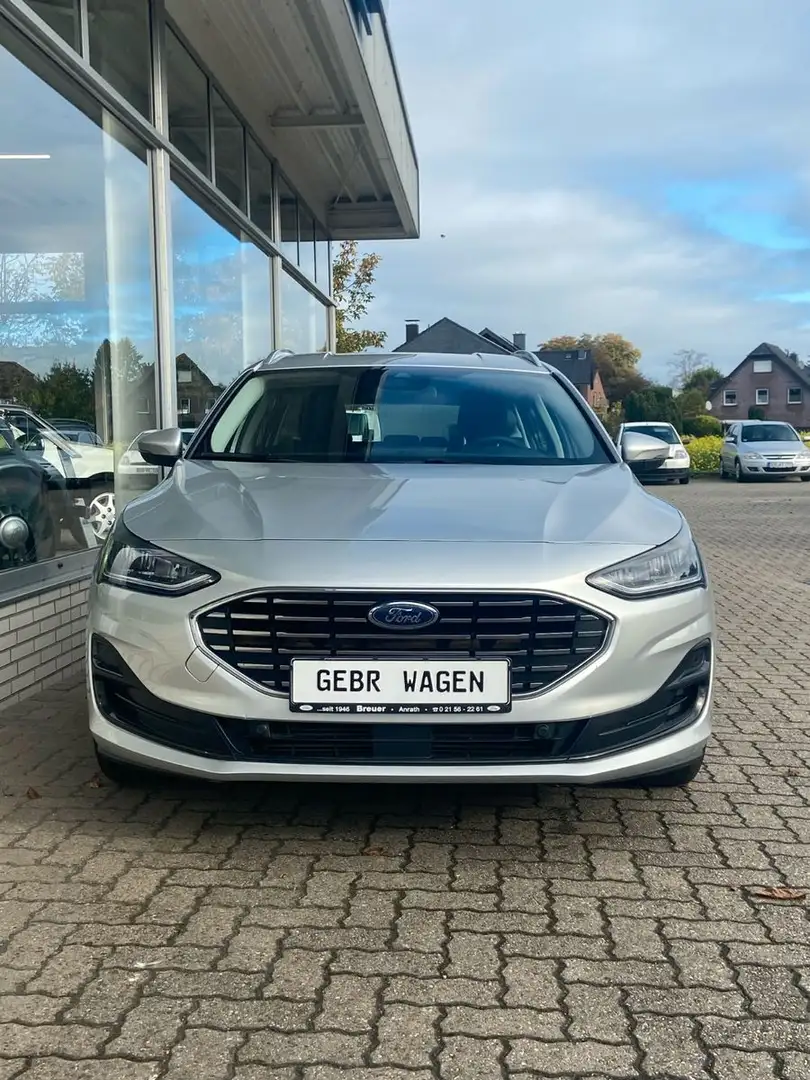 Ford Focus Turnier Titanium (Neues Modell) Navi Silber - 2