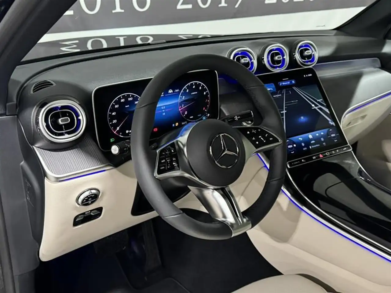 Mercedes-Benz GLC снимка Mercedes-Benz GLC