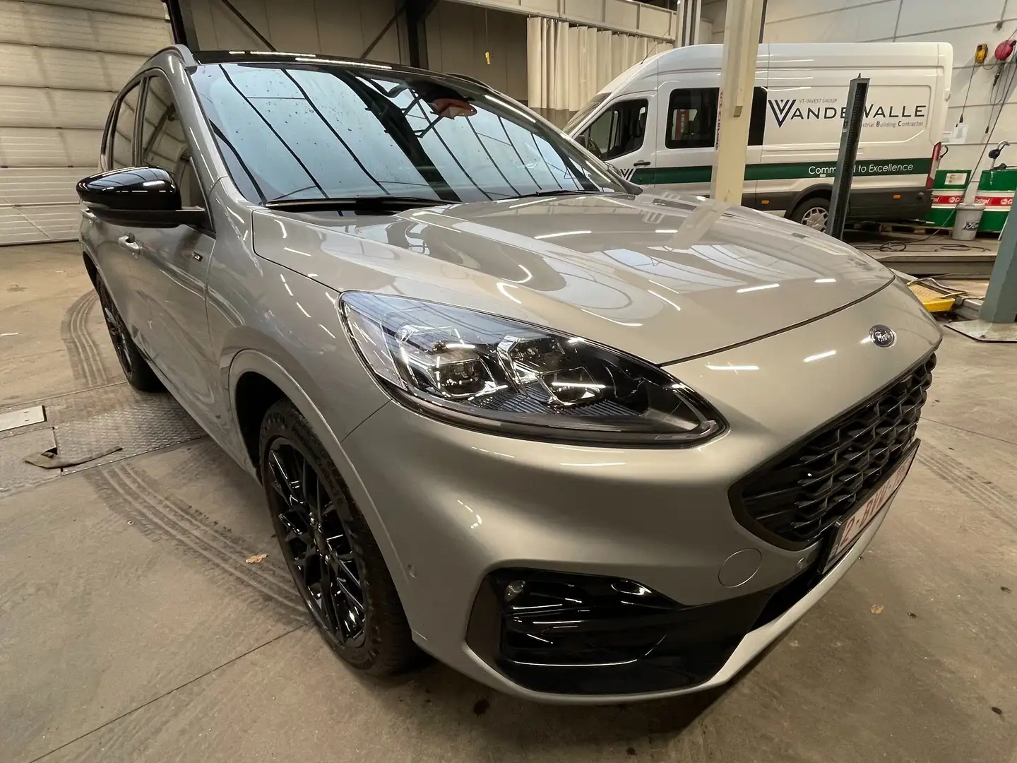 Ford Kuga 2.5 EcoBoost FWD PHEV ST-Line Plateado - 1