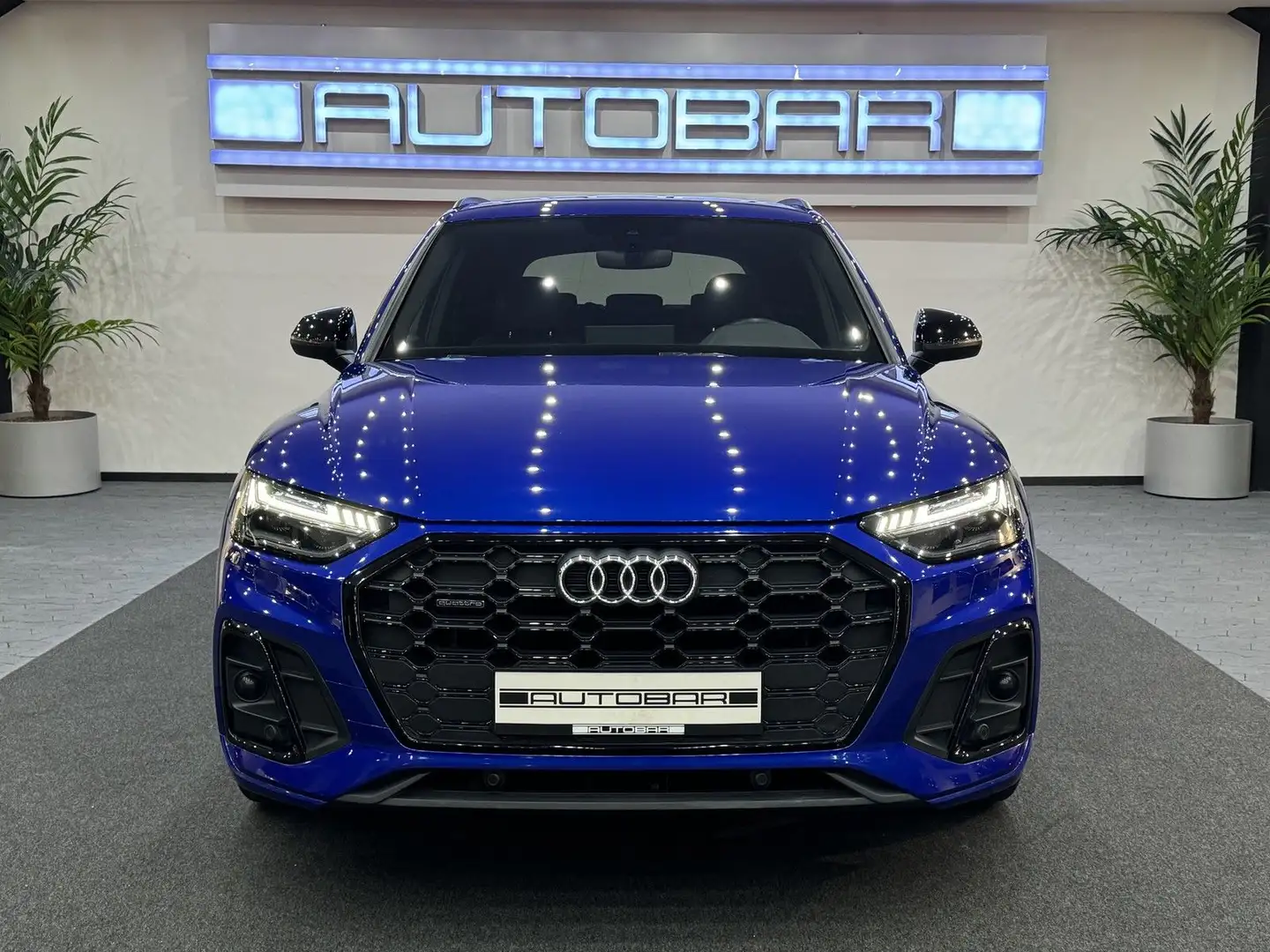 Audi Q5 40 TDI quattro S line *1.Hand*S-*Led*Navi* Blau - 2