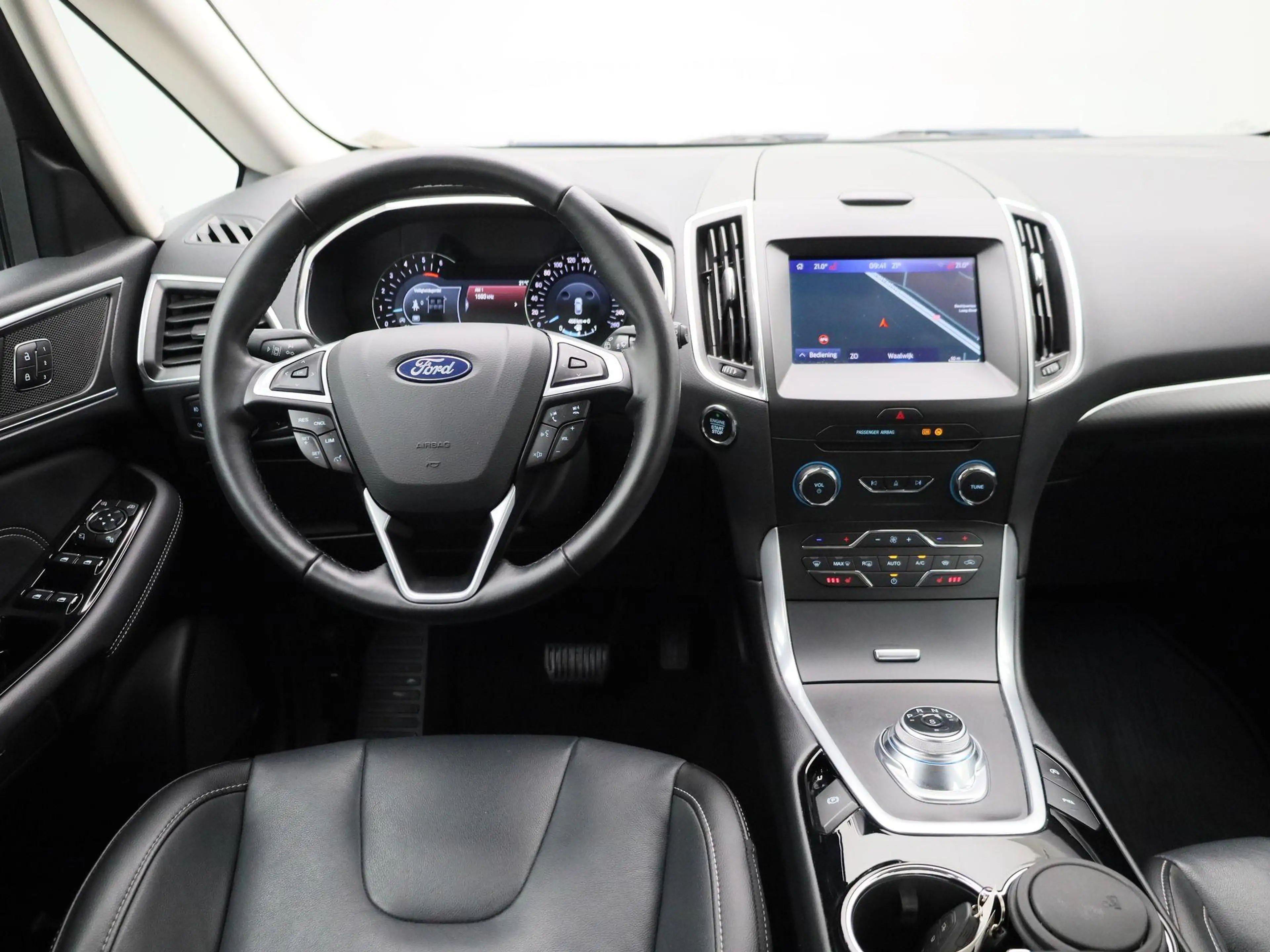 Ford S-Max 2.0 TDCi 110kW S/S Aut. Titanium — photo 7