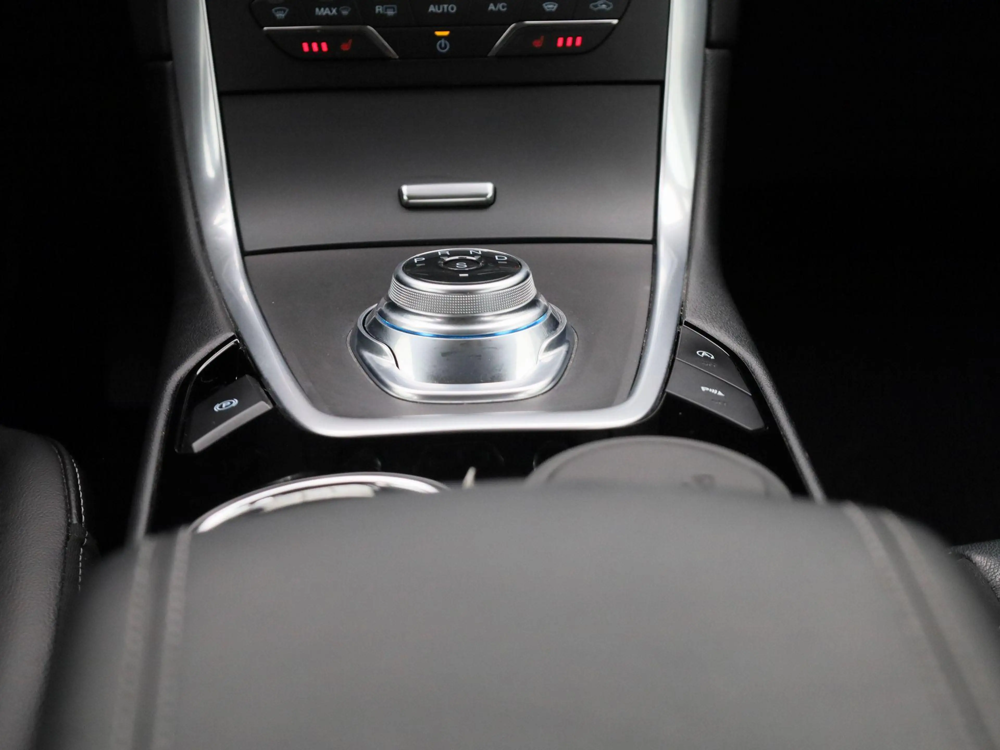 Ford S-Max 2.0 TDCi 110kW S/S Aut. Titanium — photo 10