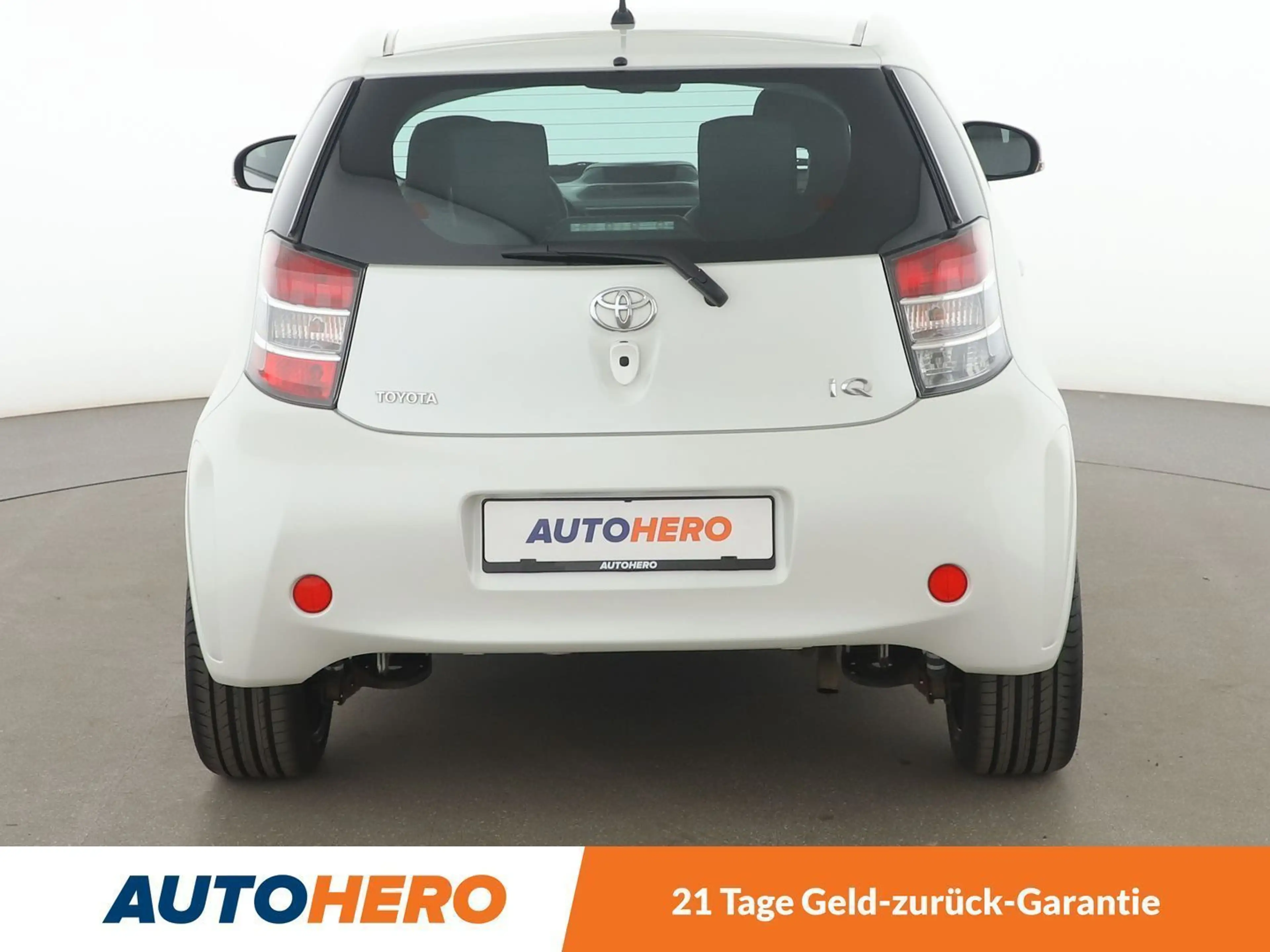 Toyota iQ 1.0 VVT-i*SHZ*ALU*KLIMA* — photo 5