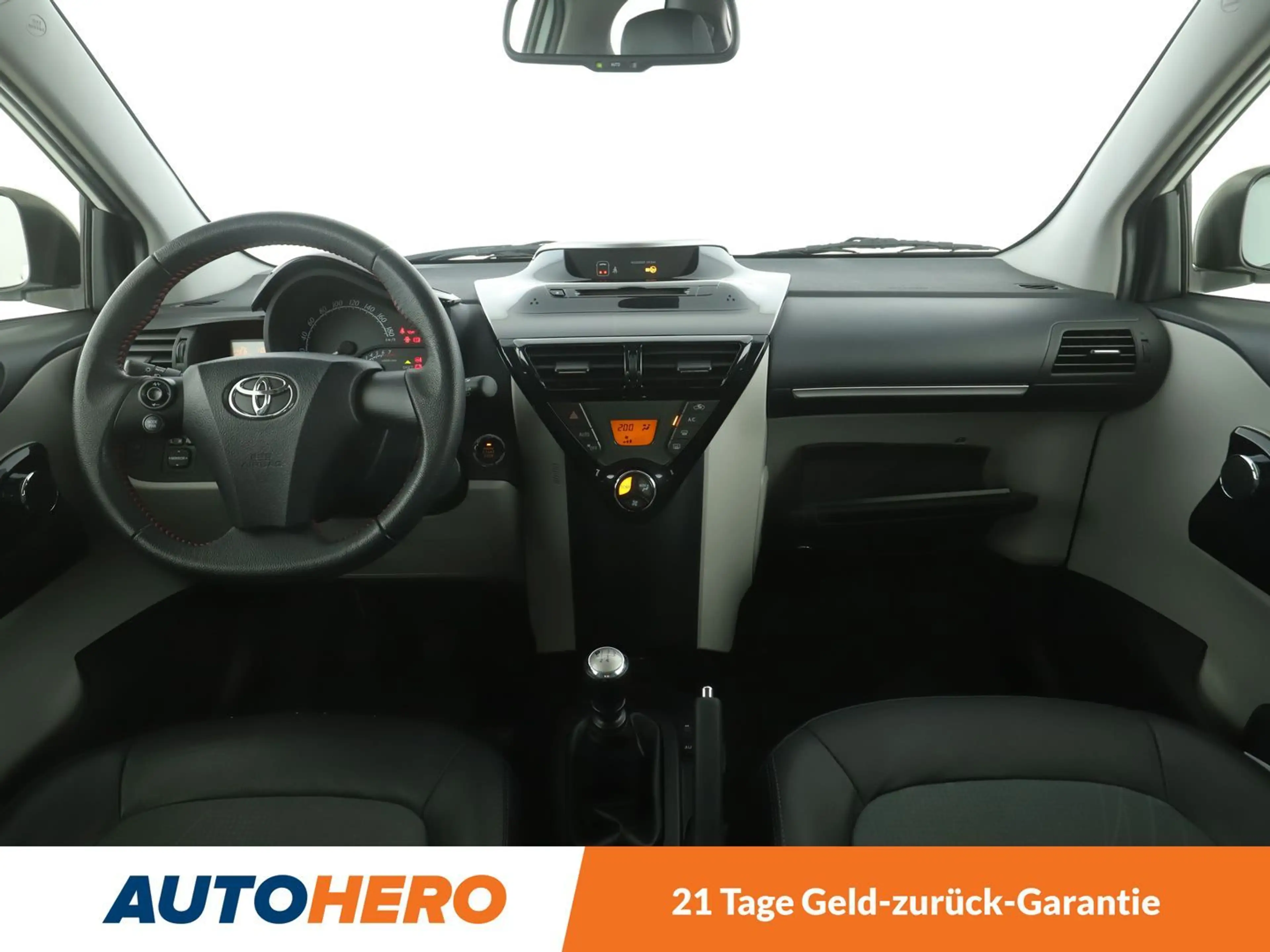 Toyota iQ 1.0 VVT-i*SHZ*ALU*KLIMA* — photo 12